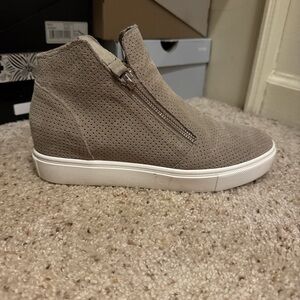 Steve Madden Taupe High-Top Sneakers